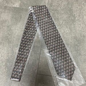 BNWT Authentic Hermes Tie